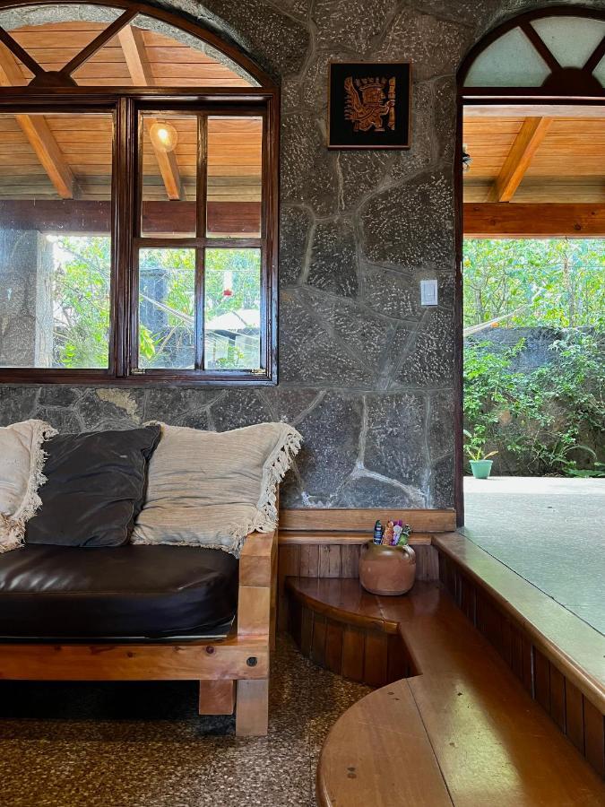 Casa Qatzij - Guest House, Lake Atitlan San Lucas Toliman Екстер'єр фото